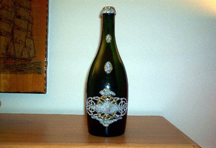 209.jpg (258456 bytes)