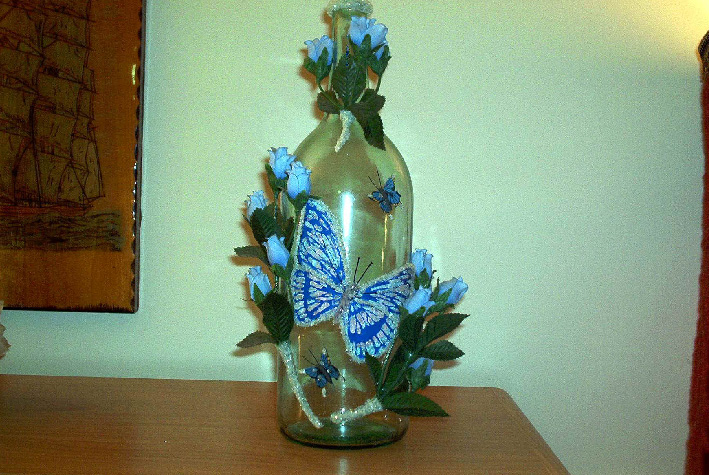 210.jpg (252073 bytes)
